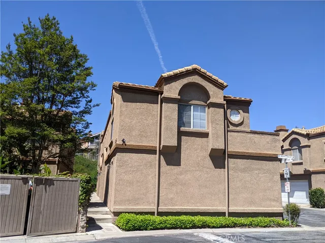$559,800 | 14726 Moon Crest Lane, Chino Hills, CA 91709