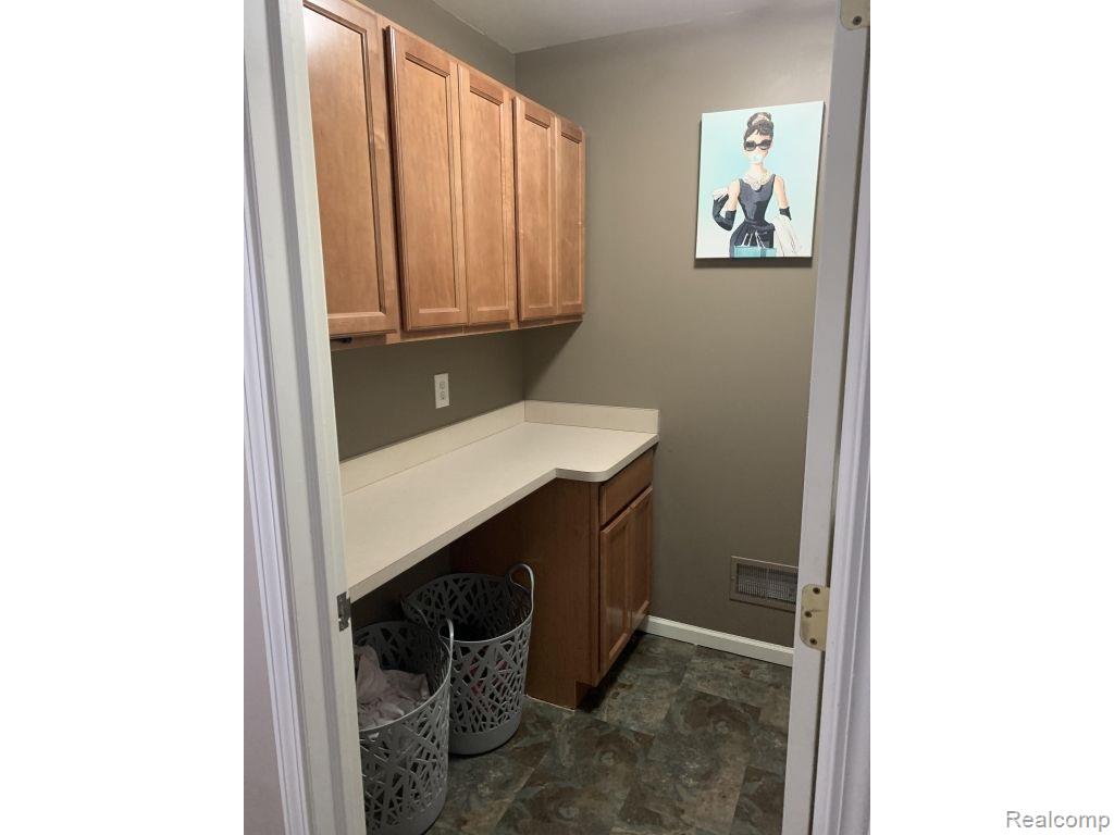 3047 Kenmore Road Berkley, MI 48072 - Photo 37 of 45