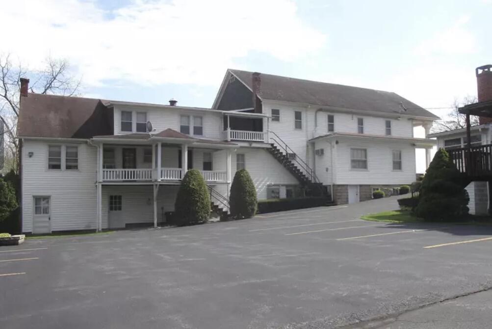 4340-4348 Quaker Valley Road Alum Bank, PA 15521 - Photo 6 of 7 Gallery Image 6