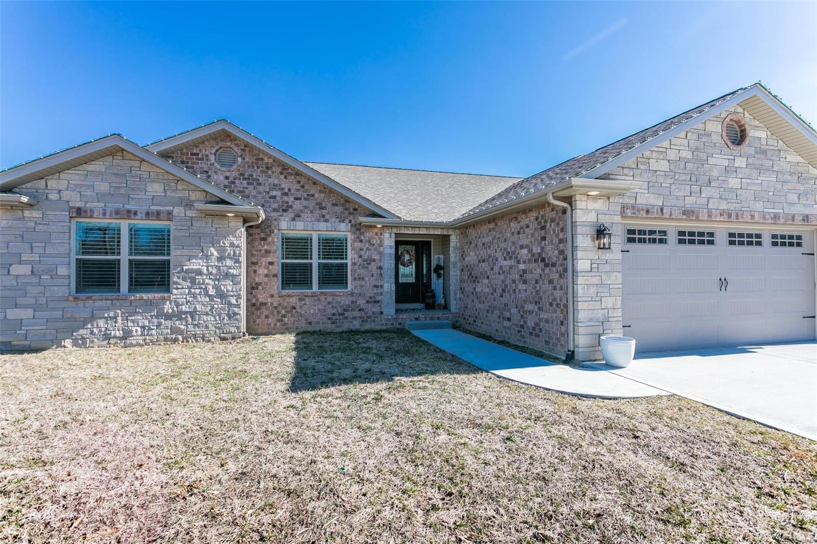 2576 Becker Road Highland, IL 62249 - Photo 2 of 35