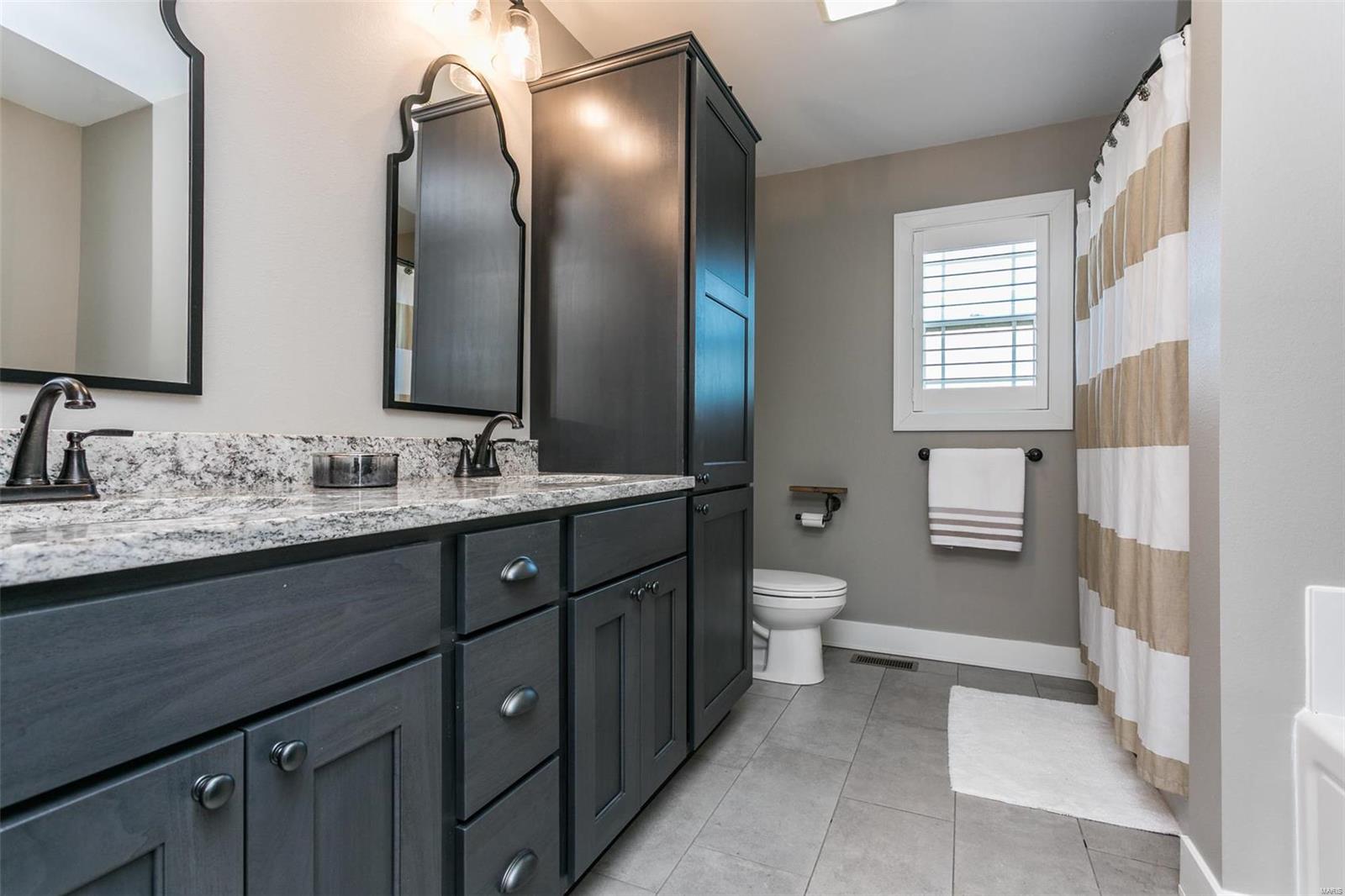 2576 Becker Road Highland, IL 62249 - Photo 15 of 35