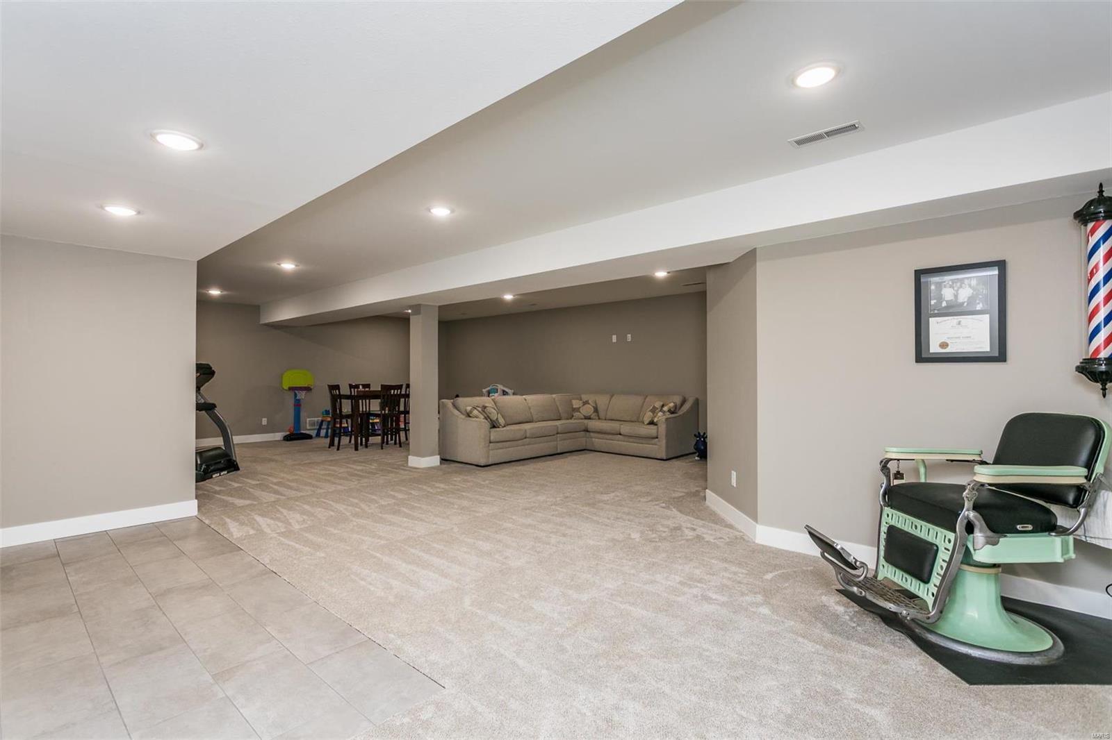 2576 Becker Road Highland, IL 62249 - Photo 19 of 35