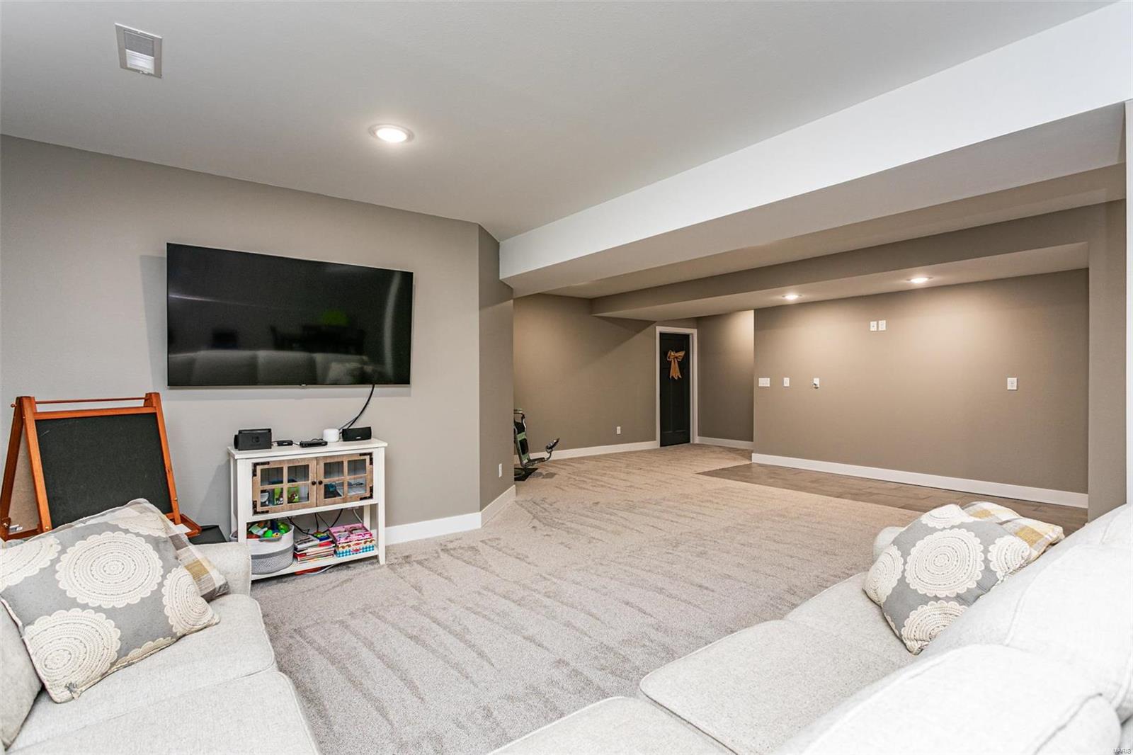 2576 Becker Road Highland, IL 62249 - Photo 20 of 35