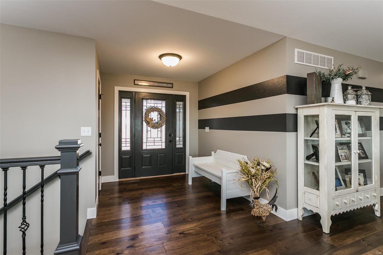 2576 Becker Road Highland, IL 62249 - Photo 4 of 35