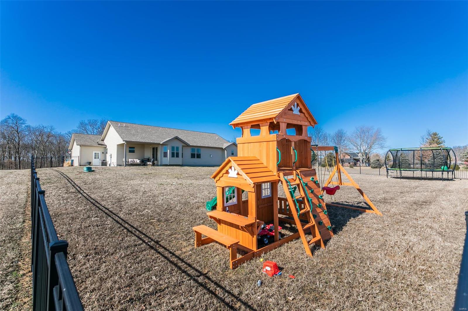 2576 Becker Road Highland, IL 62249 - Photo 32 of 35