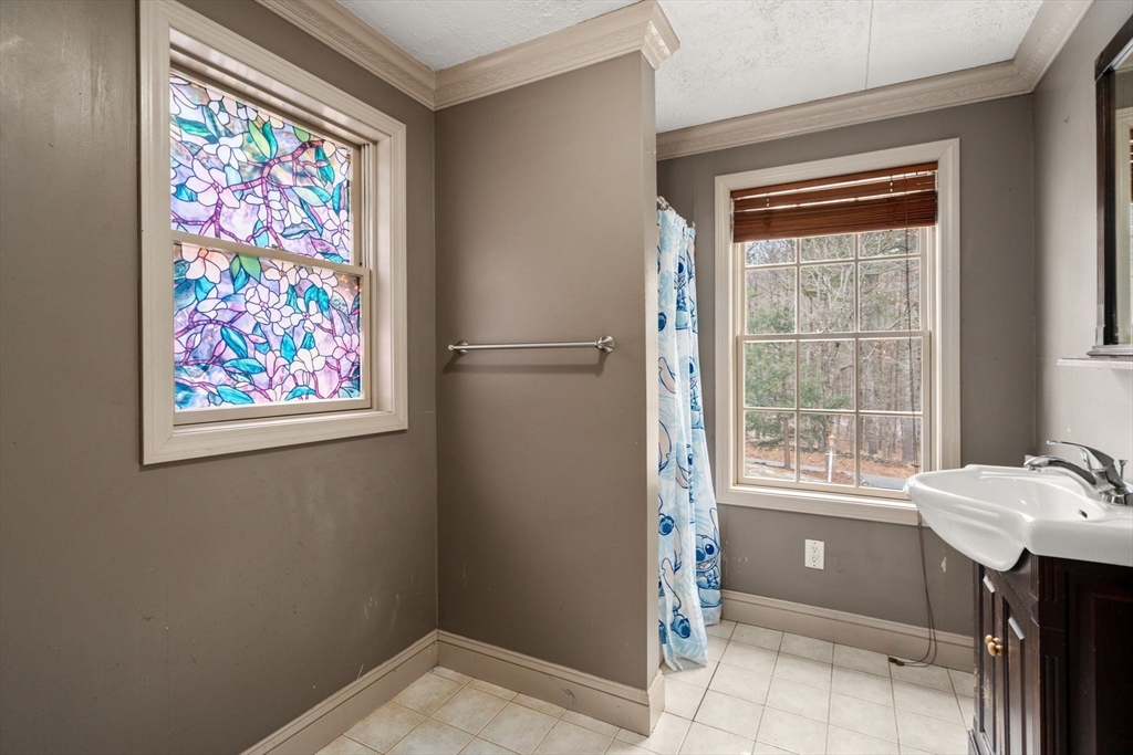 62 Allen Road Sturbridge, MA 01566 - Photo 34 of 41 a view of an empty room with a window