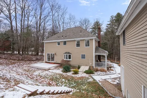 $565,000 | 62 Allen Road, Sturbridge, MA 01566