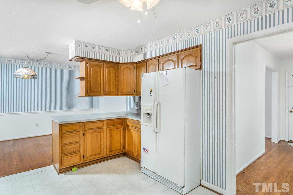 1304 Medfield Road Raleigh, NC 27607 - Photo 13 of 30