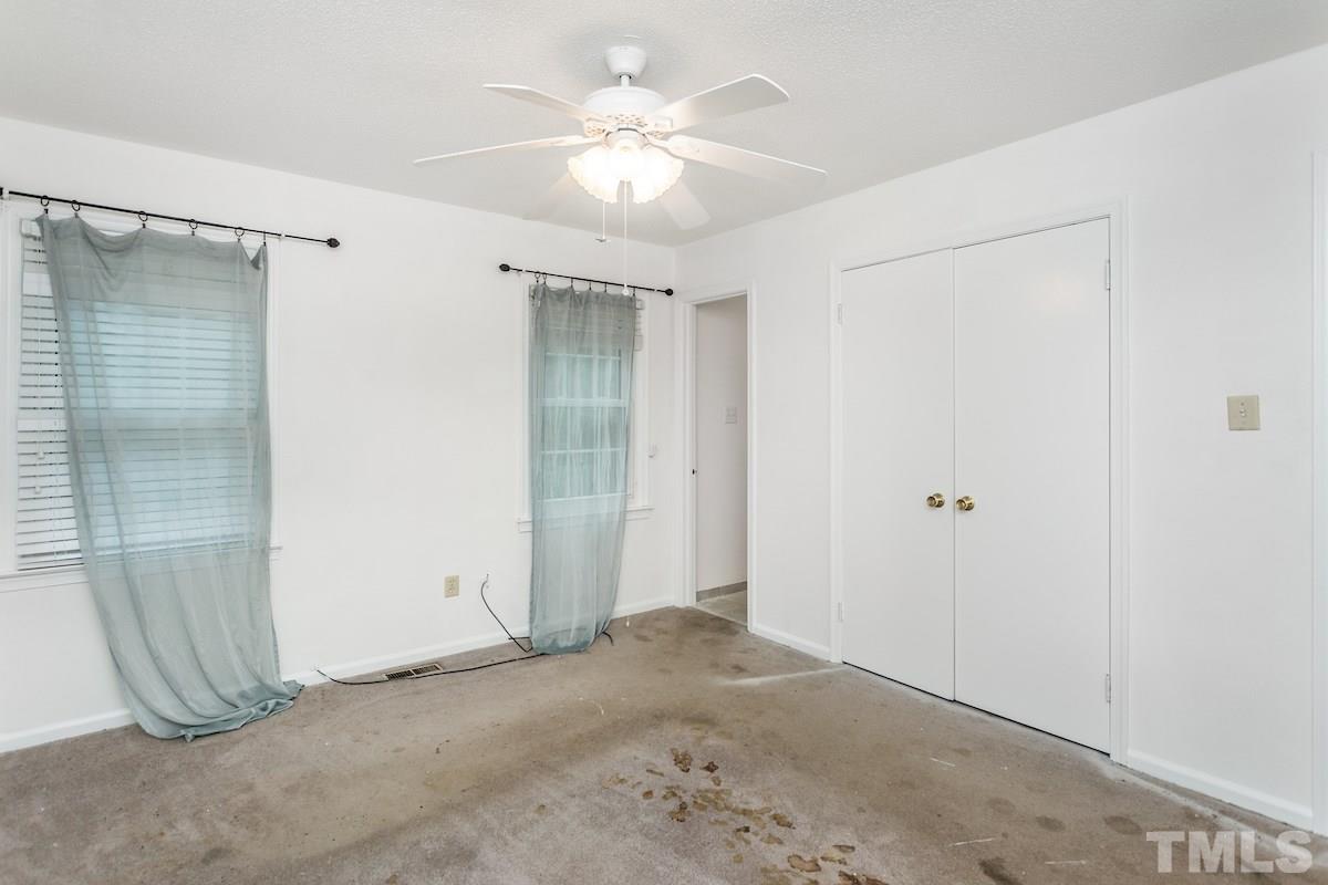 1304 Medfield Road Raleigh, NC 27607 - Photo 15 of 30