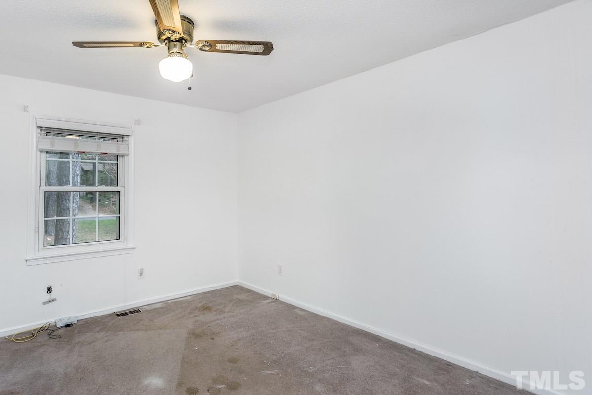 1304 Medfield Road Raleigh, NC 27607 - Photo 17 of 30