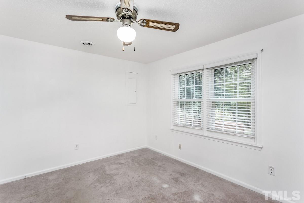 1304 Medfield Road Raleigh, NC 27607 - Photo 22 of 30