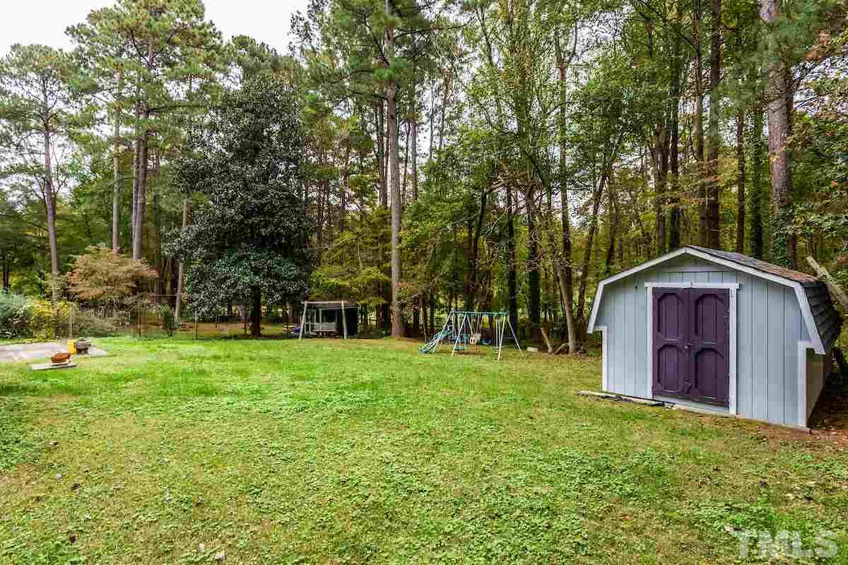 1304 Medfield Road Raleigh, NC 27607 - Photo 29 of 30