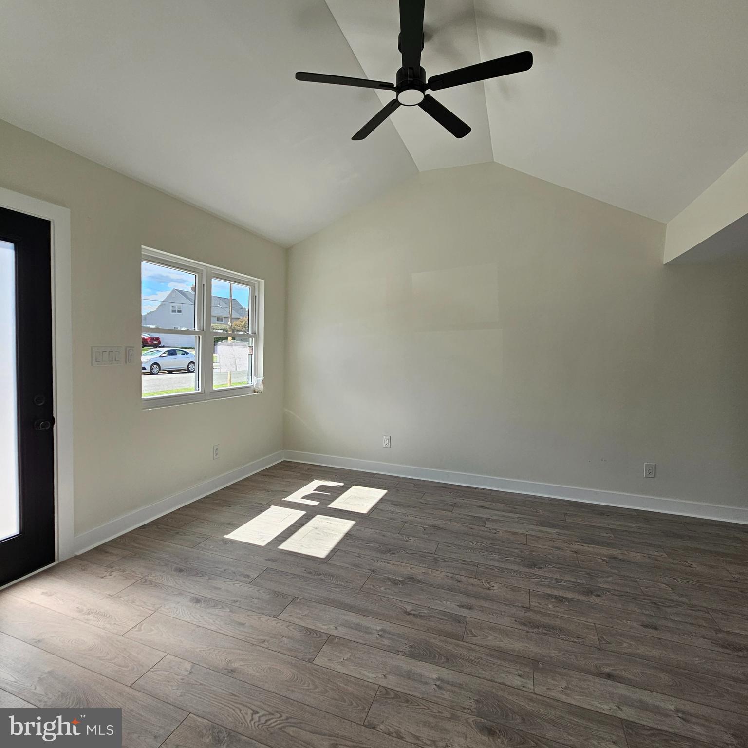 9215 Andover Road Philadelphia, PA 19114 - Photo 15 of 28