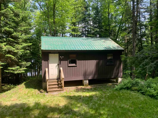 $179,000 | 505 River Road, Pittsburg, NH 03592