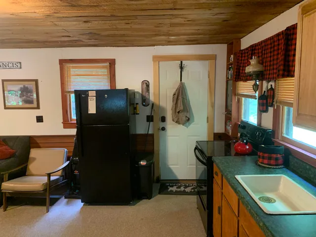 $179,000 | 505 River Road, Pittsburg, NH 03592