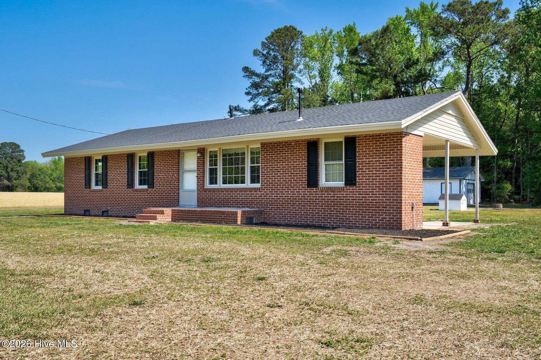526 Maccripine Road Pinetops, NC 27864 - Photo 2 of 27 004-526MaccripineRoad-Pinetops-NC-27864-