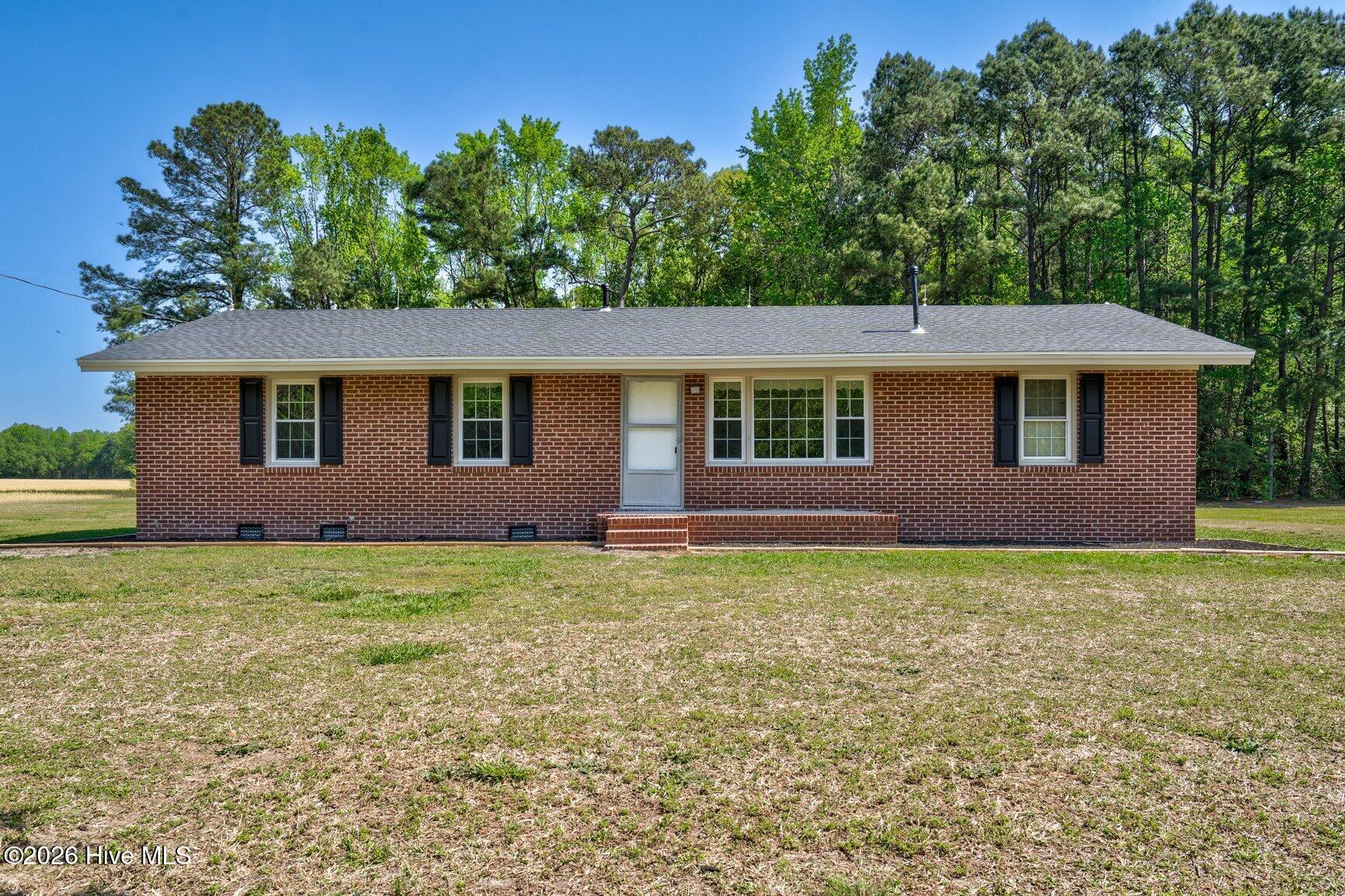 526 Maccripine Road Pinetops, NC 27864 - Photo 3 of 27 003-526MaccripineRoad-Pinetops-NC-27864-