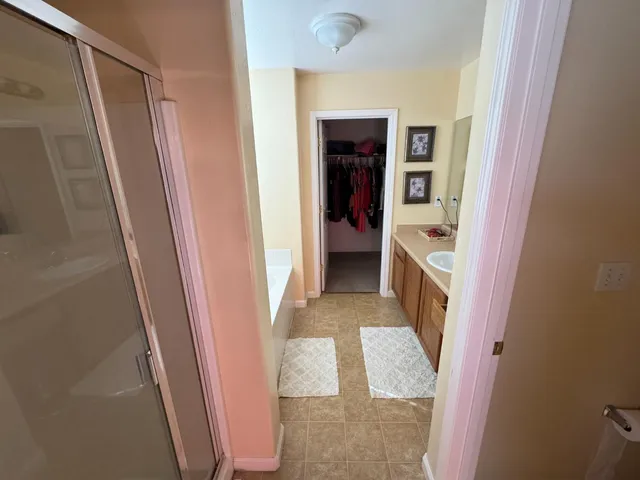 $525,000 | 6349 East Braly Avenue, Fresno, CA 93727