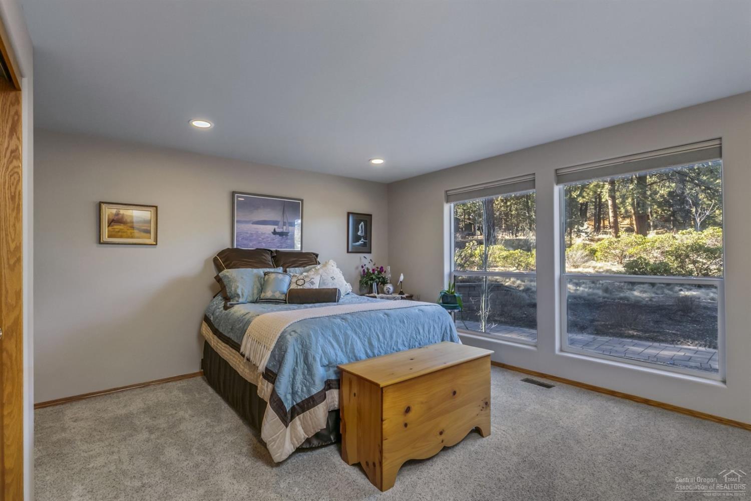 20516 Rusticate Road Bend, OR 97702 - Photo 11 of 25 Additional Photo
