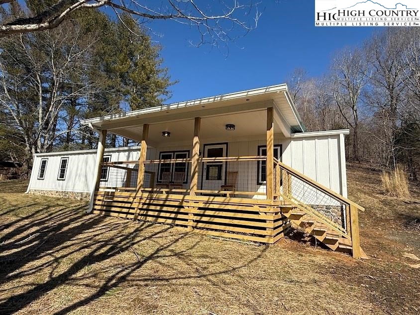 388 Monroe Miller Road Lansing, NC 28643 - Photo 30 of 34 a view of a large white building