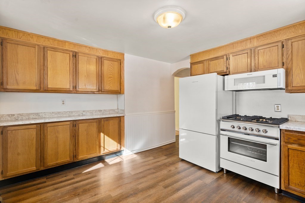 24 Snow Road Grafton, MA 01536 - Photo 3 of 18 Gallery Image 3