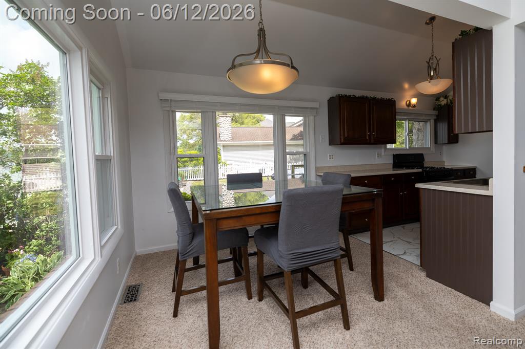 8691 Cooley Lake Road Commerce Township, MI 48382 - Photo 8 of 29