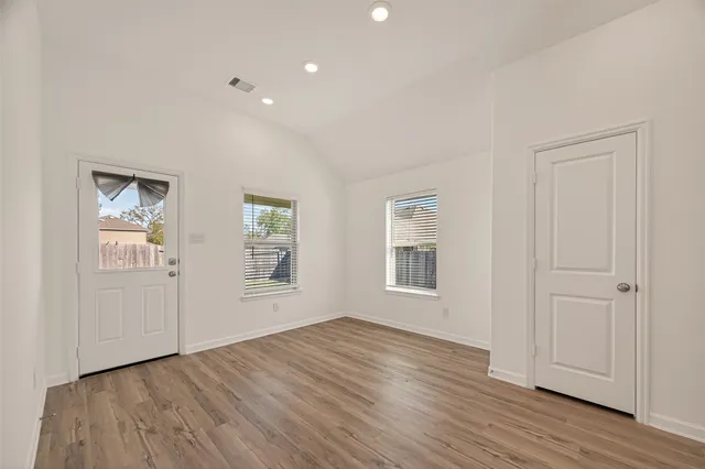 $2,100 | 1010 Schooner Street, Crosby, TX 77532