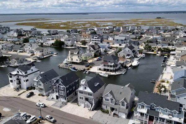 $2,300,000 | 417 Delray Drive, Lavallette, NJ 08735