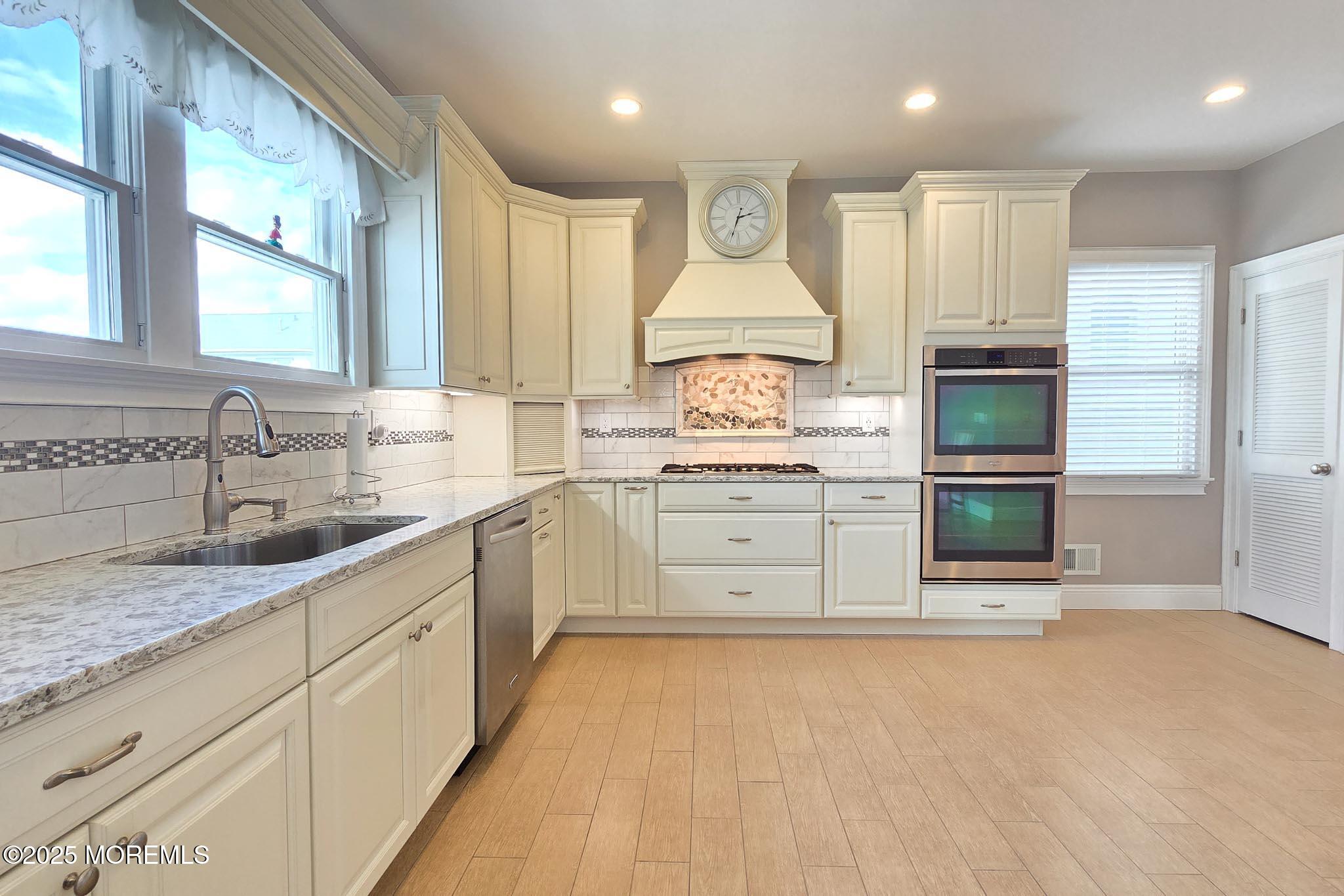 417 Delray Drive Lavallette, NJ 08735 - Photo 7 of 61 12