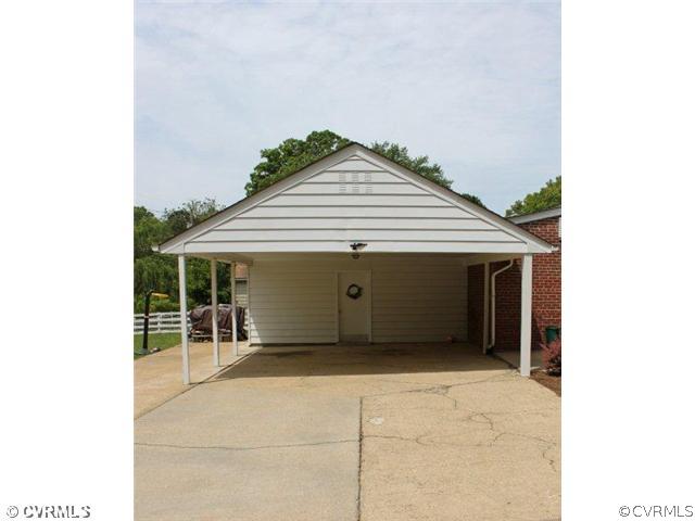 2801 Kenmore Road Henrico, VA 23228 - Photo 10 of 11 Parking Lot/Garage