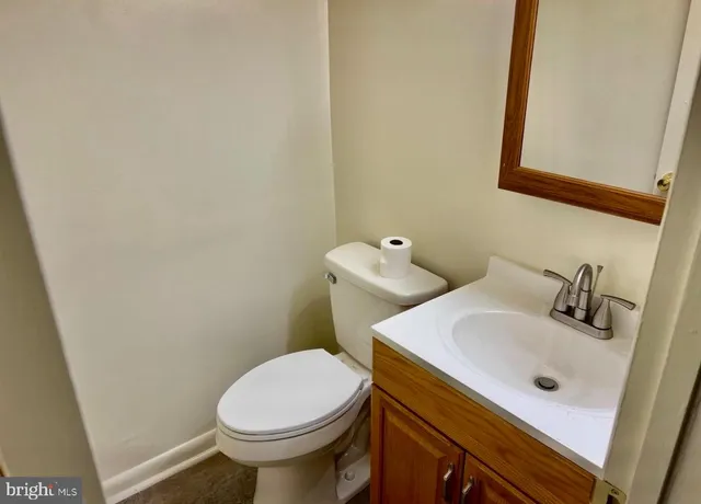 $2,200 | 14667 Endsley Turn, Woodbridge, VA 22193