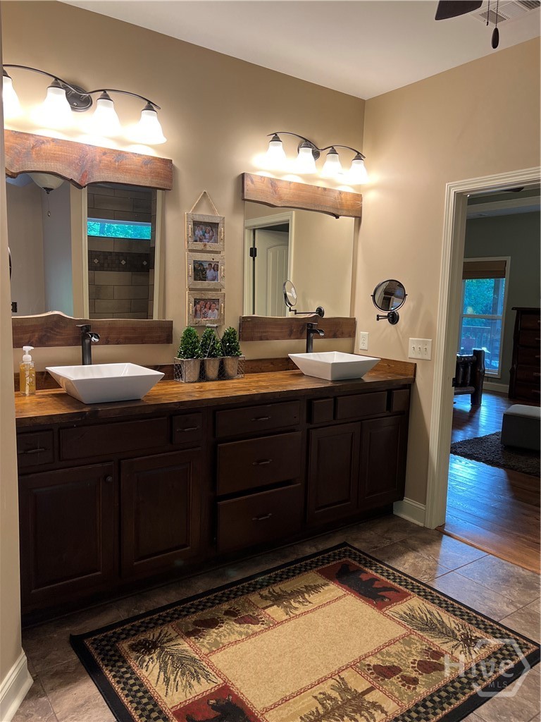1260 Nelms Road Carnesville, GA 30521 - Photo 8 of 30 Master Bath Vanities