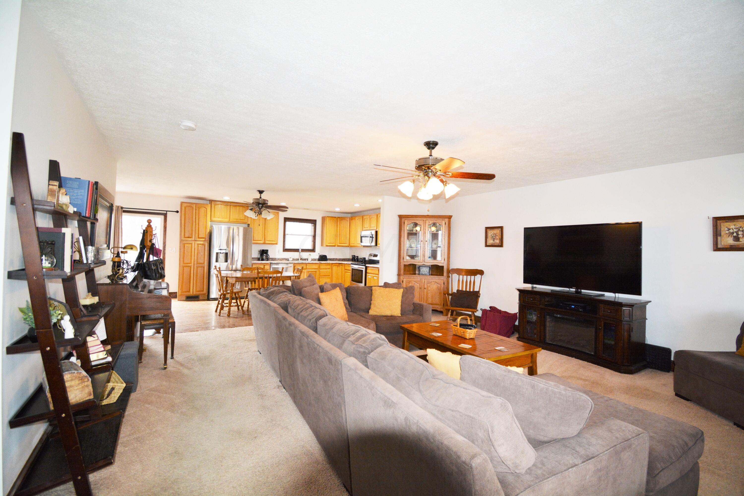 462 Treesong Road Marengo, OH 43334 - Photo 11 of 52 DSC_4162
