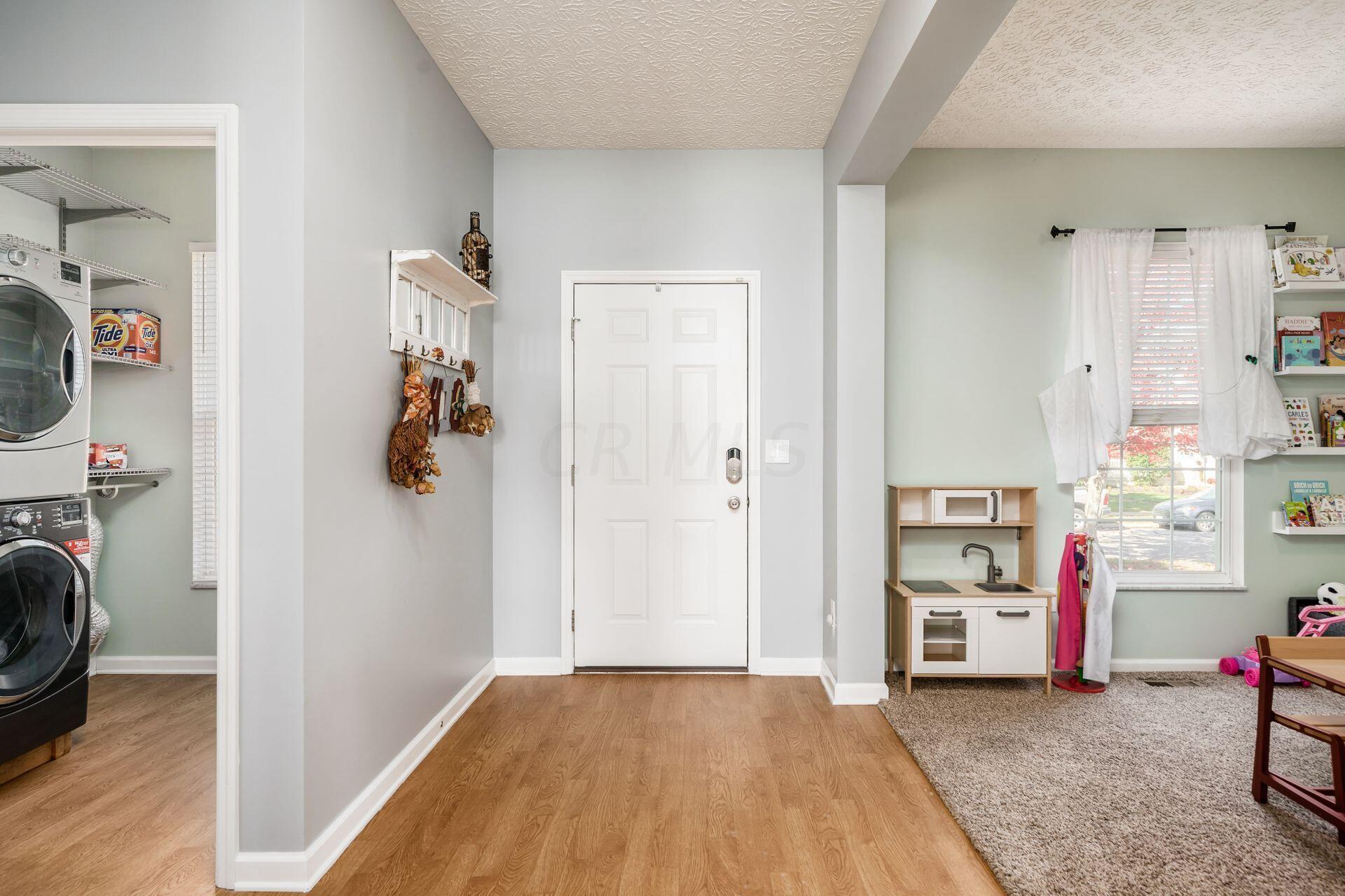 159 Stockard Loop Delaware, OH 43015 - Photo 10 of 42 Entry