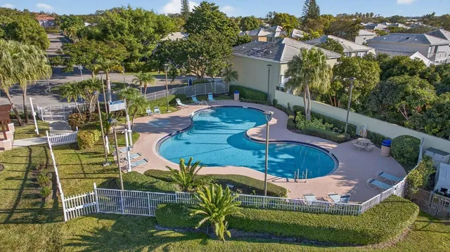 $699,000 | 3385 Seabreeze Lane, Margate, FL 33063