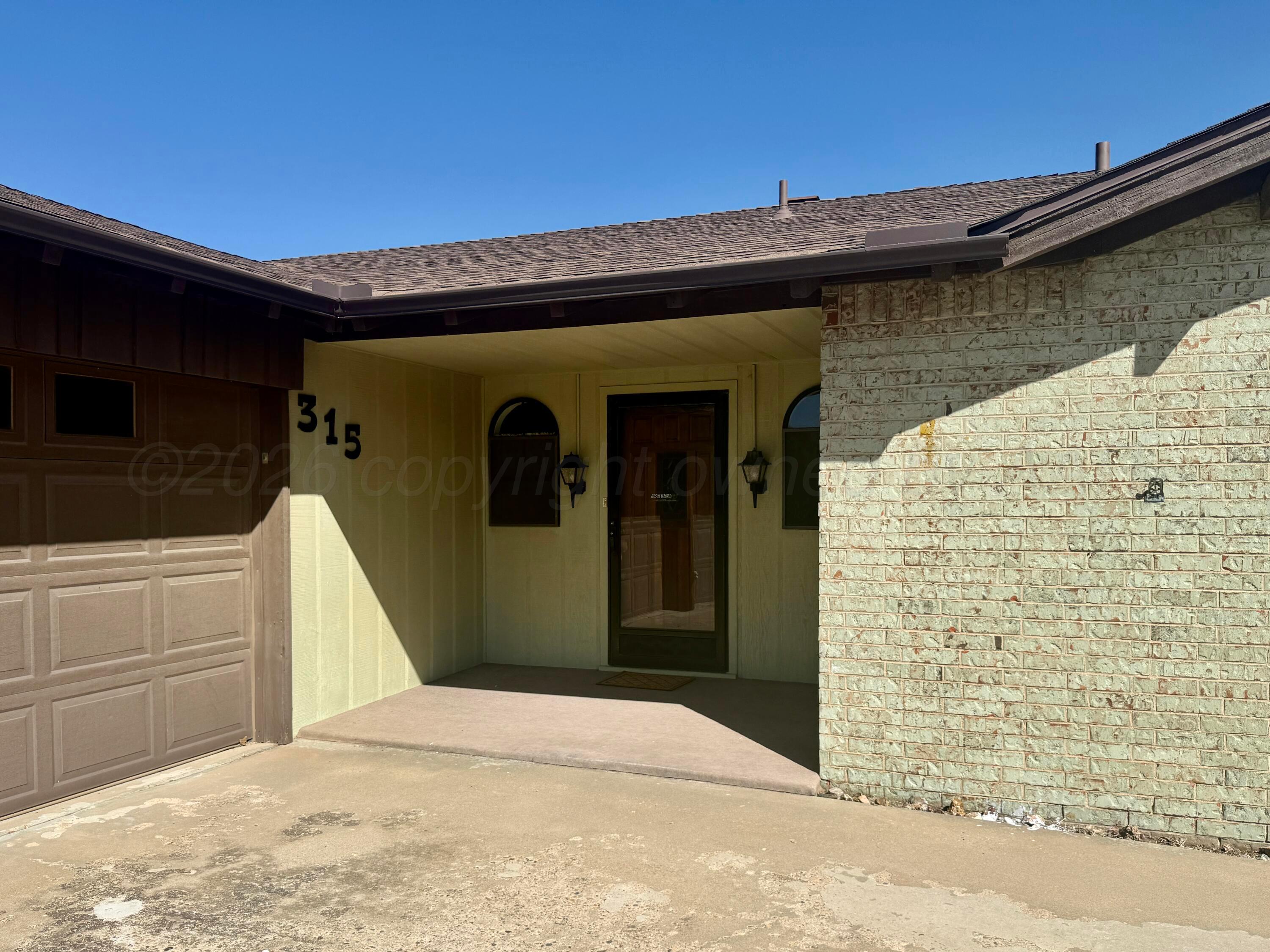 315 Coronado Street Fritch, TX 79036 - Photo 2 of 11 315 Coronado
