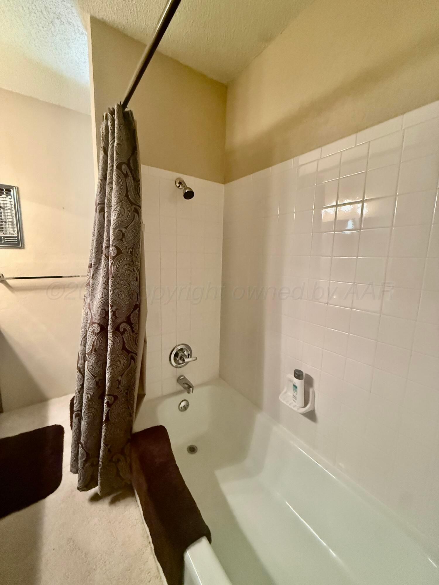 315 Coronado Street Fritch, TX 79036 - Photo 10 of 11 Second Full Bath