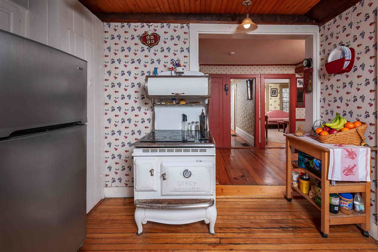 153 Pepperrell Road Kittery, ME 03905 - Photo 8 of 21