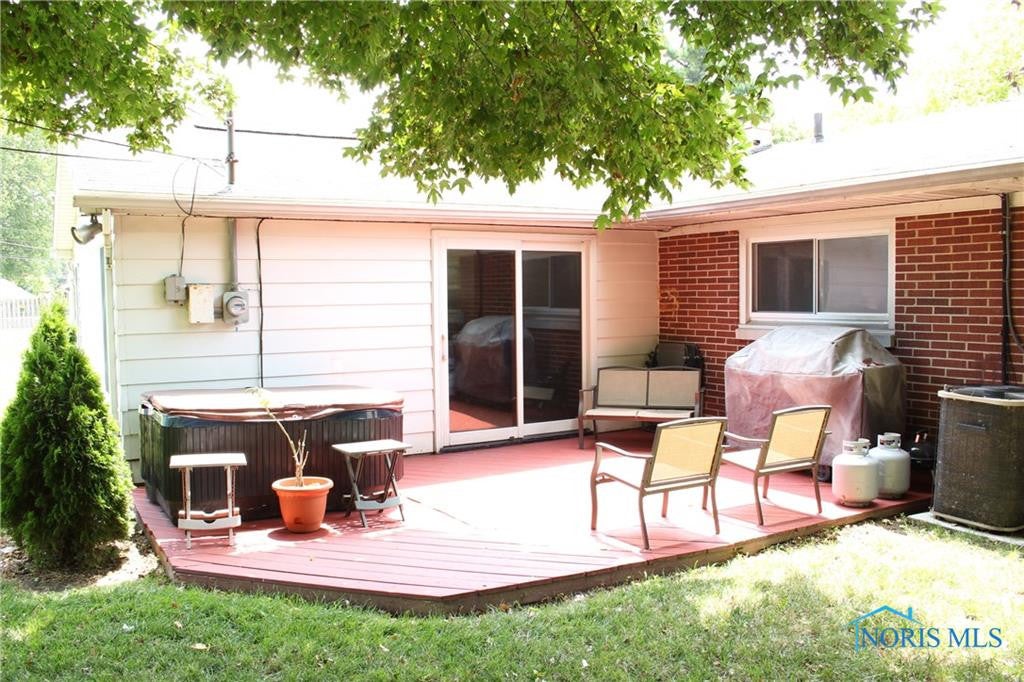 1032 Rosedale Street Maumee, OH 43537 - Photo 16 of 23 Gallery Image 16