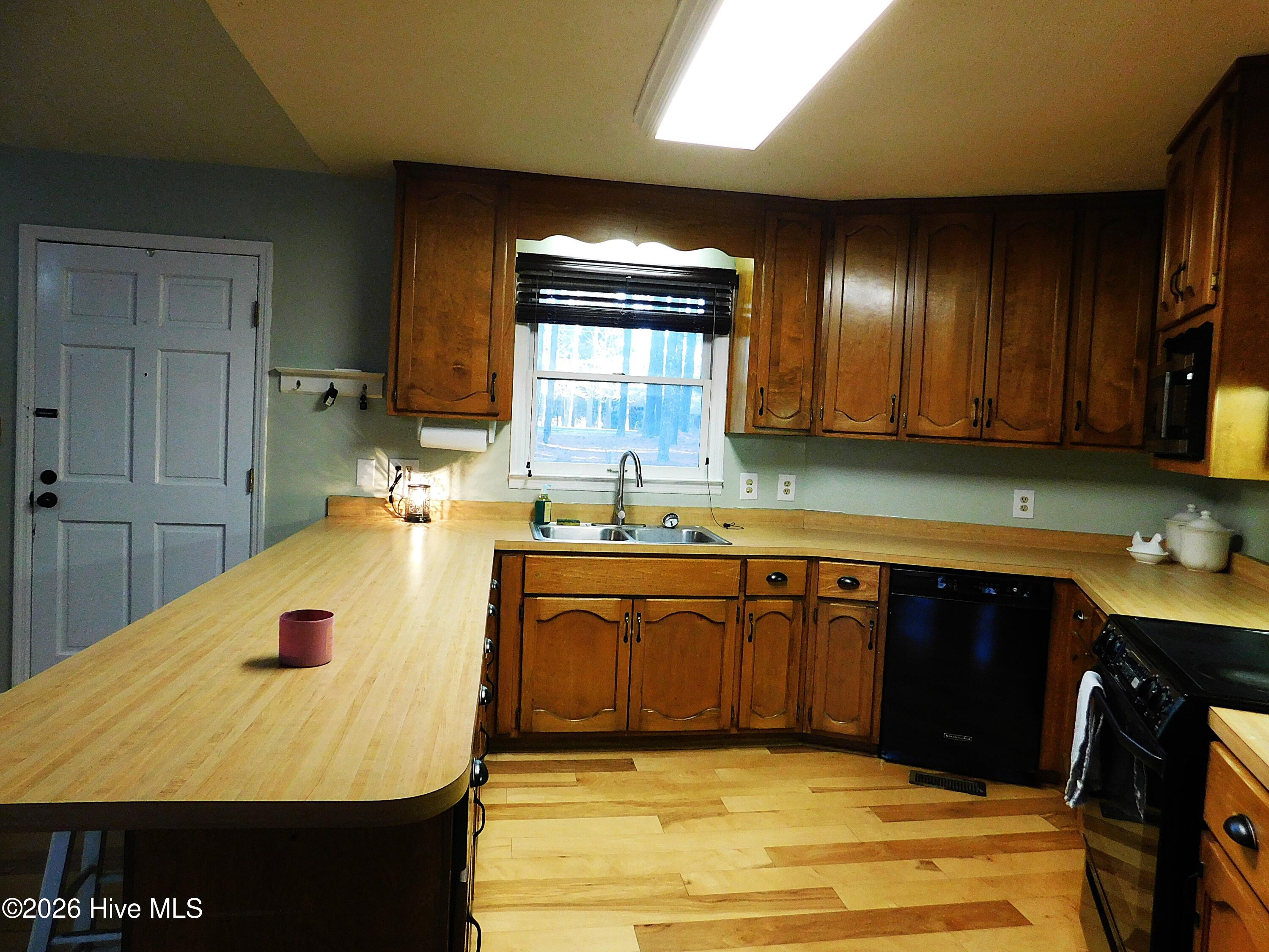 12581 Barnes Bridge Road Laurinburg, NC 28352 - Photo 8 of 52 Kitchen