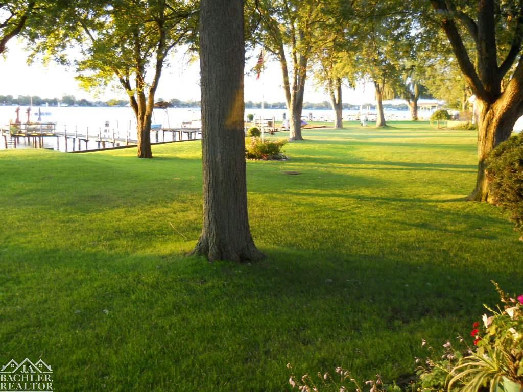 6677 South River Road Marine City, MI 48039 - Photo 21 of 34 31222684-20.JPG