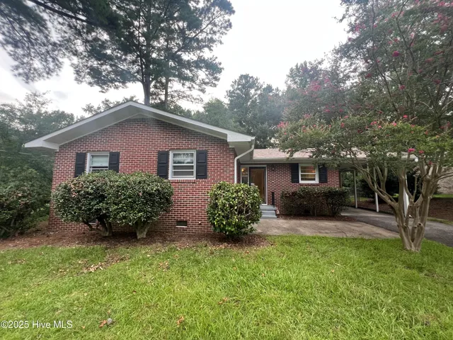$230,000 | 245 South Hillcrest Drive, Goldsboro, NC 27534