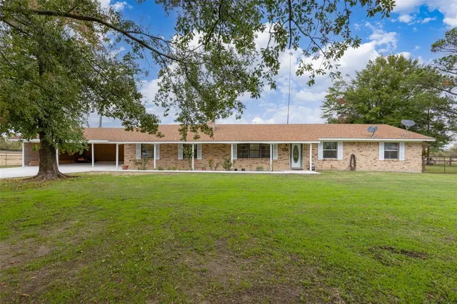 $699,500 | 1436 County Road 2320, Como, TX 75431