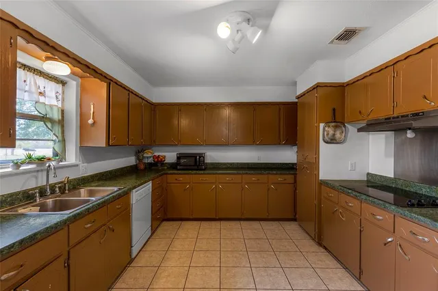 $699,500 | 1436 County Road 2320, Como, TX 75431