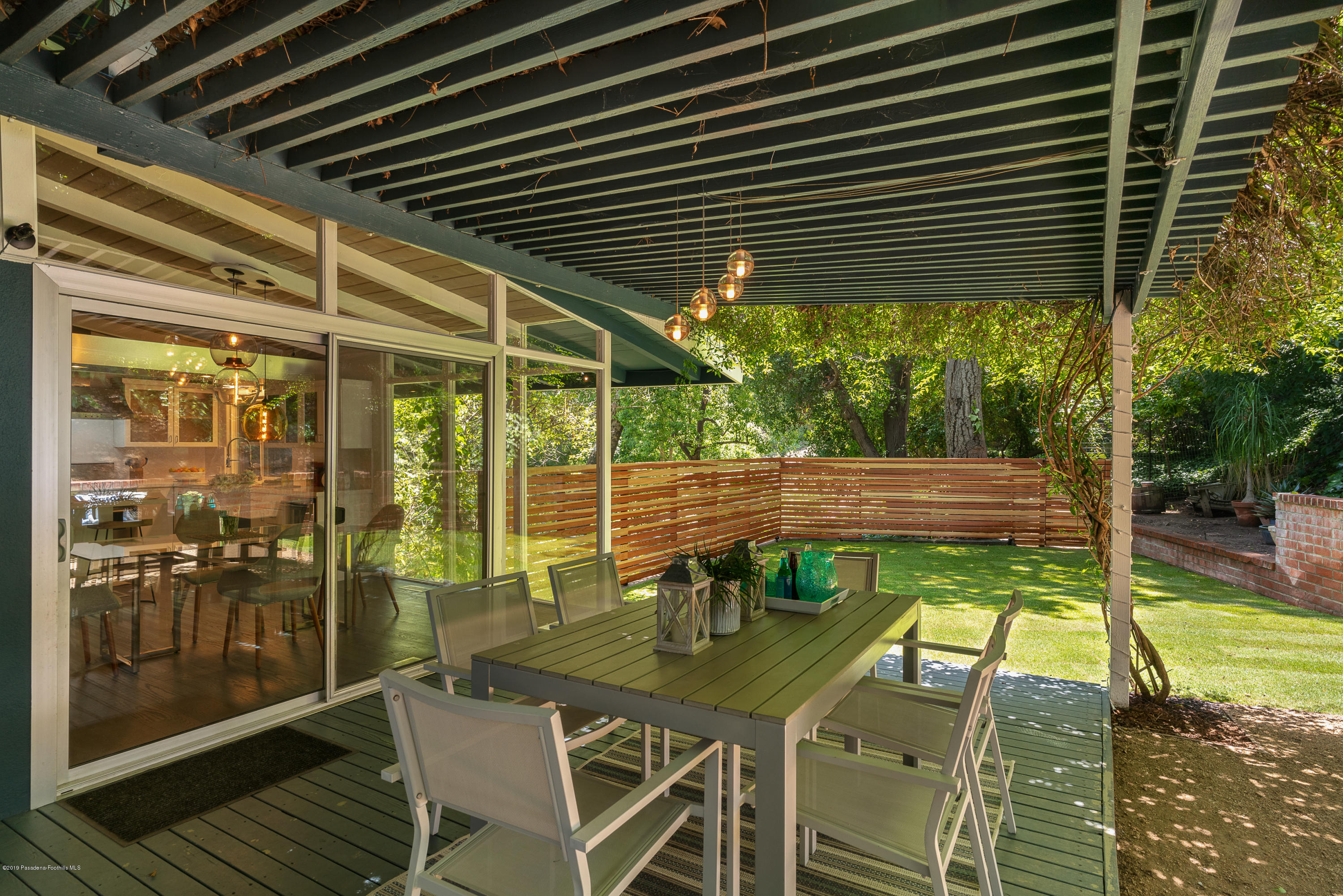 875 Laguna Road Pasadena, CA 91105 - Photo 29 of 31 egpimaging_875Laguna_029_HIGHRES