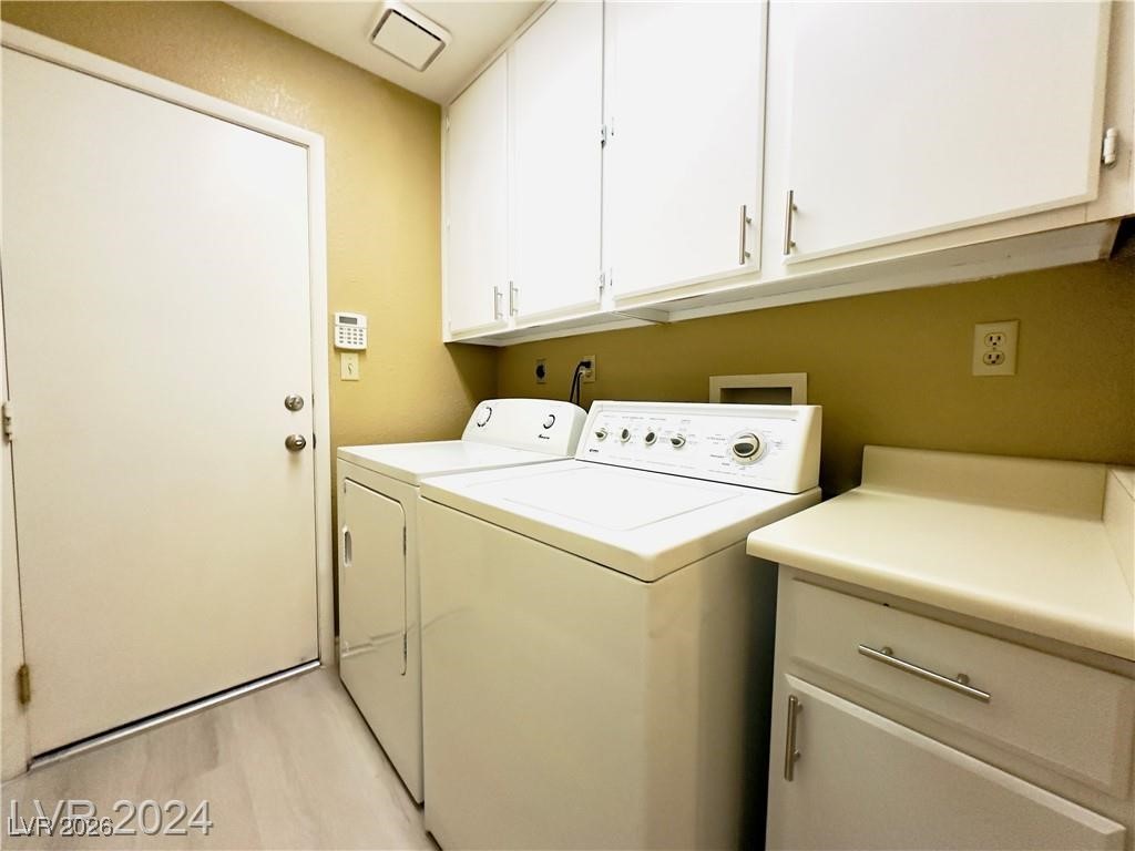 5203 Autumn Sky Road Las Vegas, NV 89118 - Photo 4 of 33