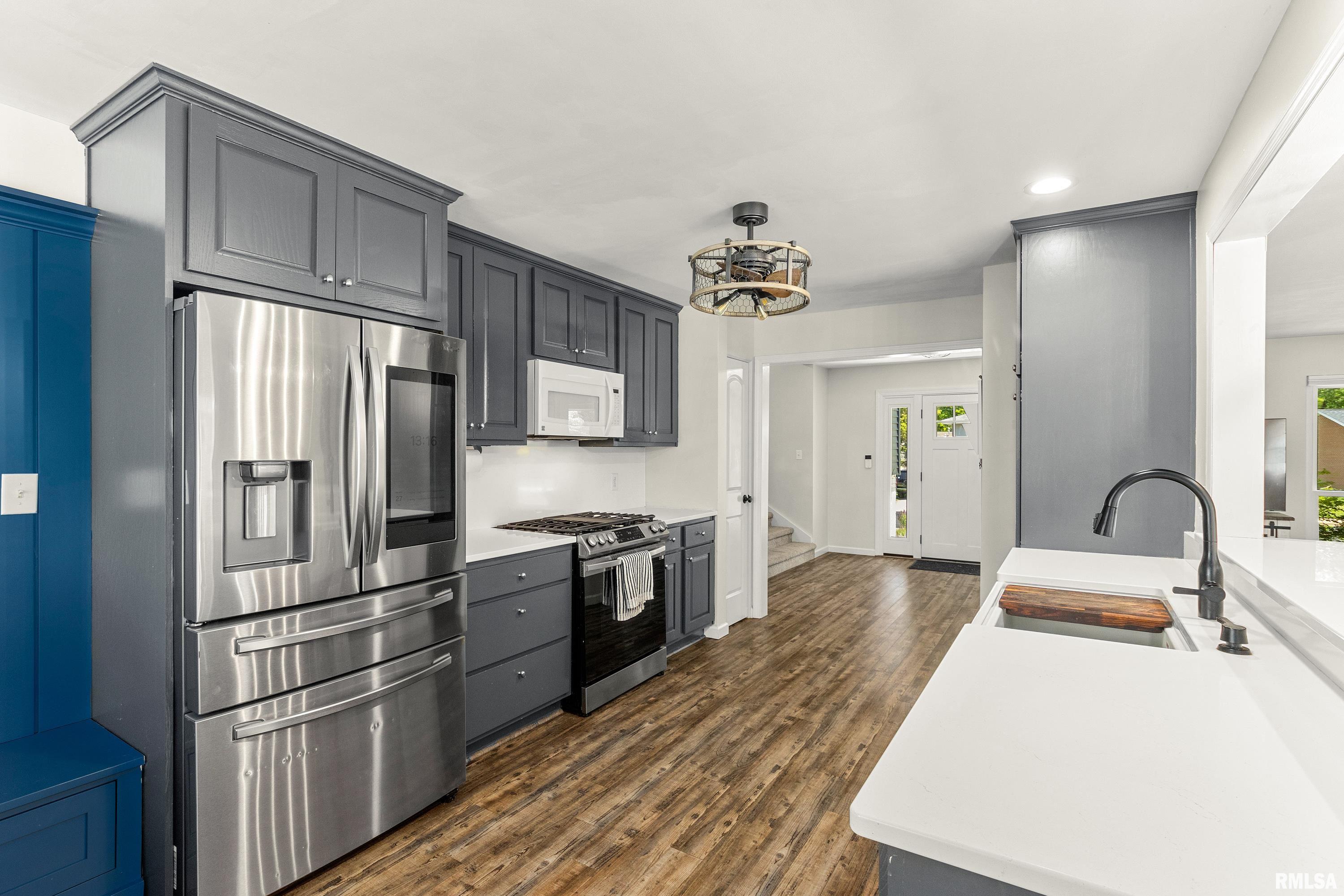 607 Westgate Road Washington, IL 61571 - Photo 10 of 40