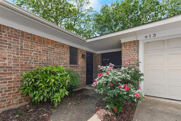 $290,000 | 613 Edwards Drive, Denison, TX 75020