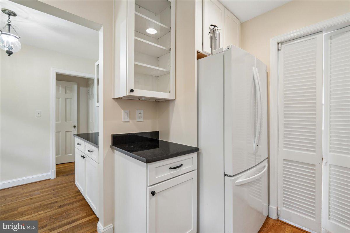 9422 Locust Hill Road Bethesda, MD 20814 - Photo 20 of 44 Gallery Image 20