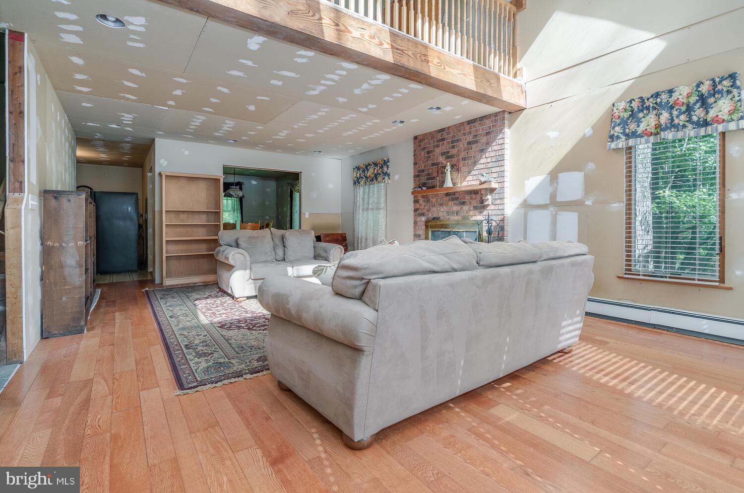 144 Van Dyke Road Hopewell, NJ 08525 - Photo 5 of 22 GREAT ROOM